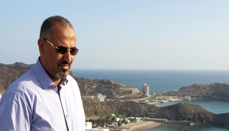 عاجل: الرئيس الزُبيدي يتولى مهامه في عدن وسط انقطاع التواصل مع الوفد في الرياض