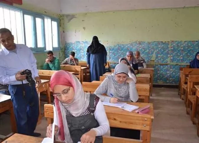 <h3>انطلاق امتحانات الفصل الدراسي الأول لصفوف النقل يوم السبت</h3>